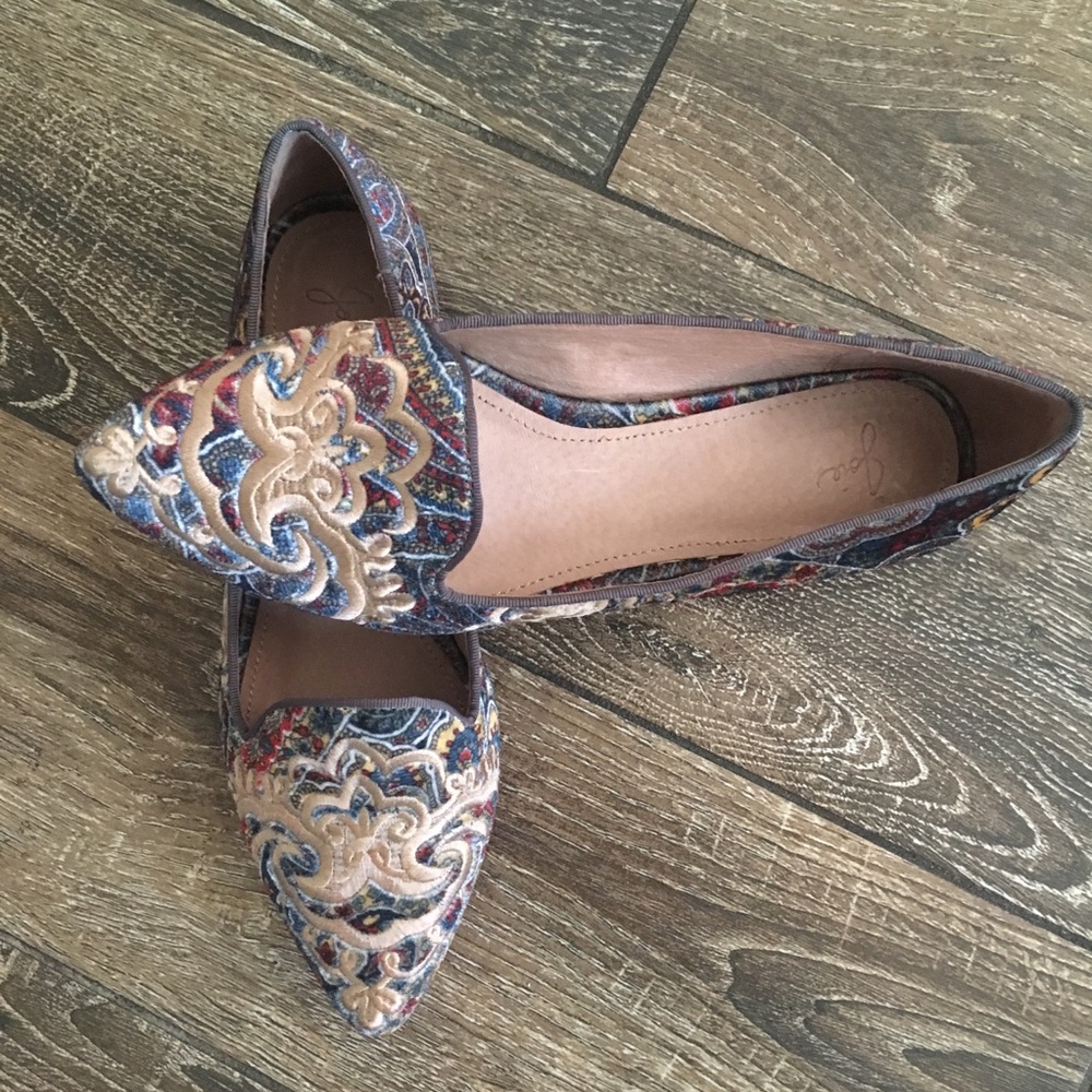 Joie Sabina embroidered flats